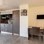 Chateau-11 By Interhome Apartamento