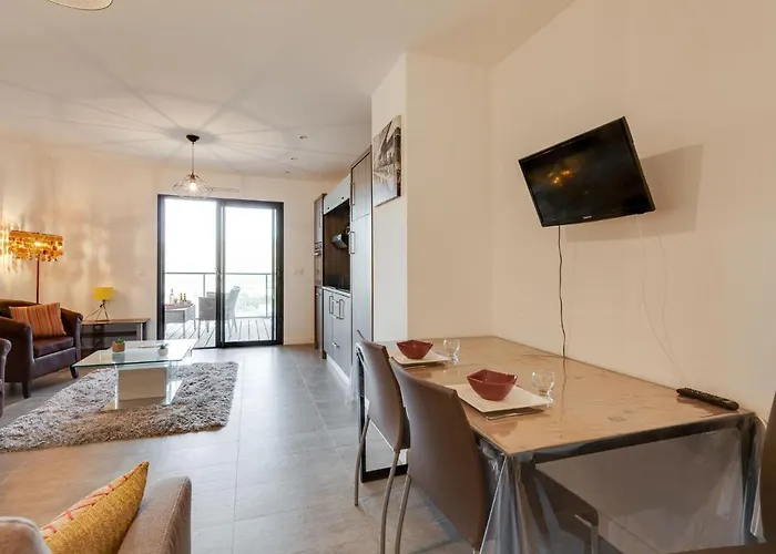 Chateau-11 By Interhome Lägenhet *